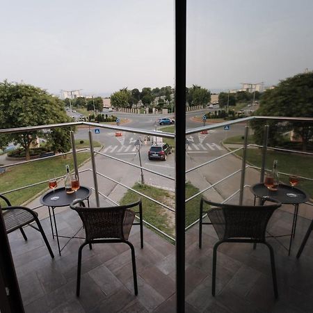 Hotel The Corner50 Alba Iulia Exterior foto