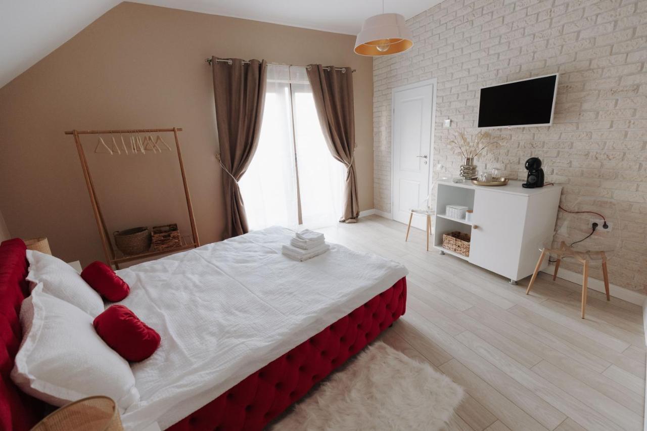 Hotel The Corner50 Alba Iulia Exterior foto