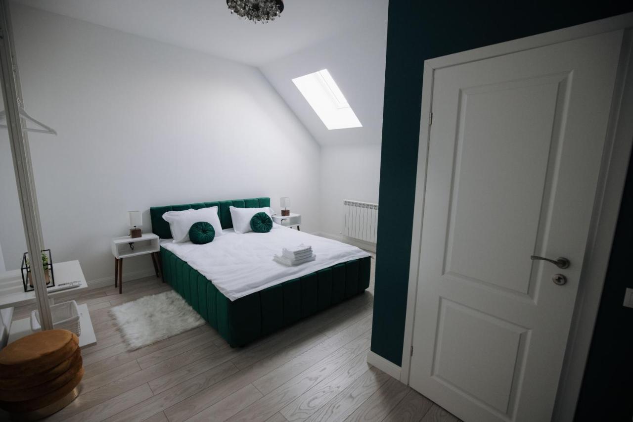 Hotel The Corner50 Alba Iulia Exterior foto